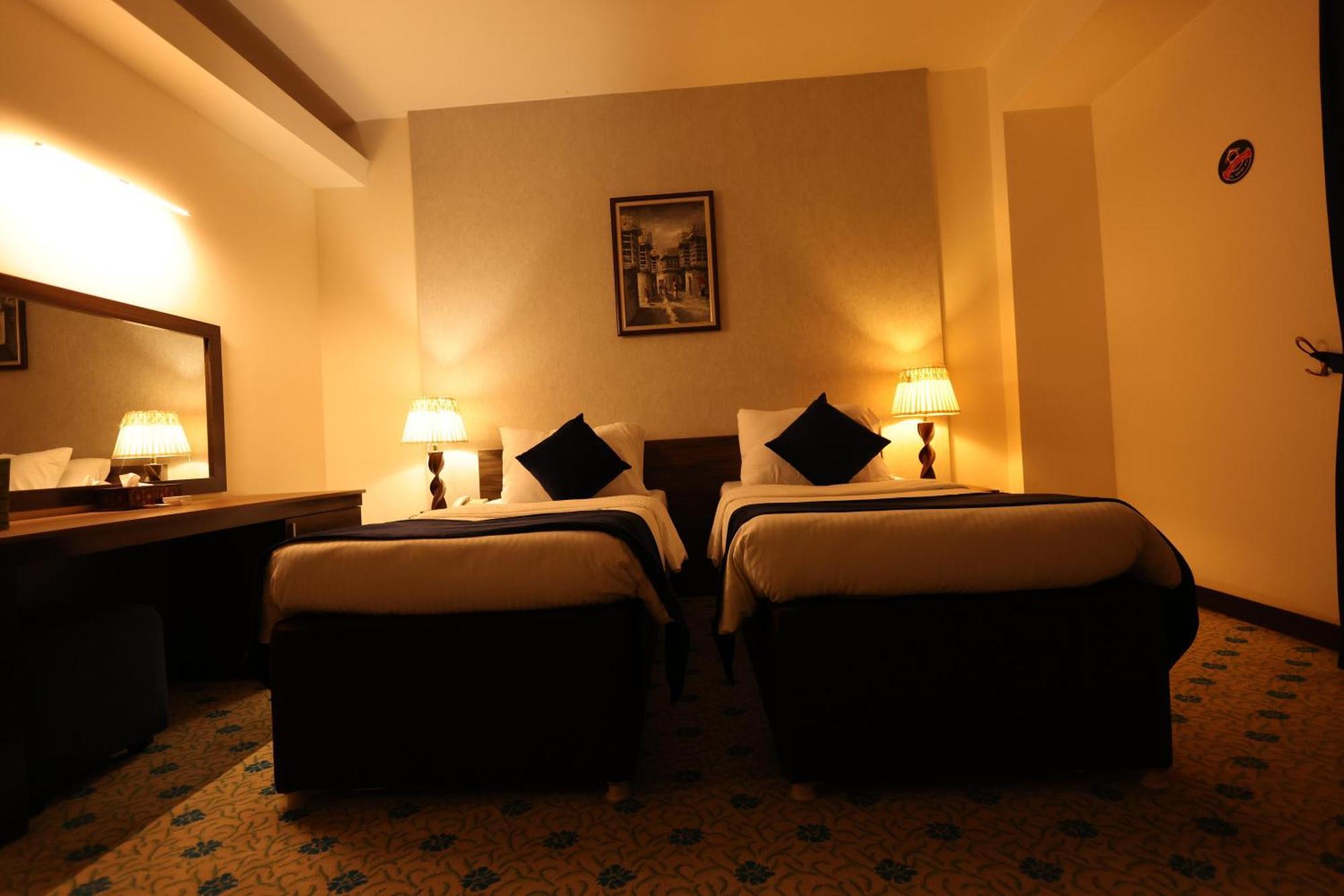 فندق بغداد Baghdad International Hotel Esterno foto